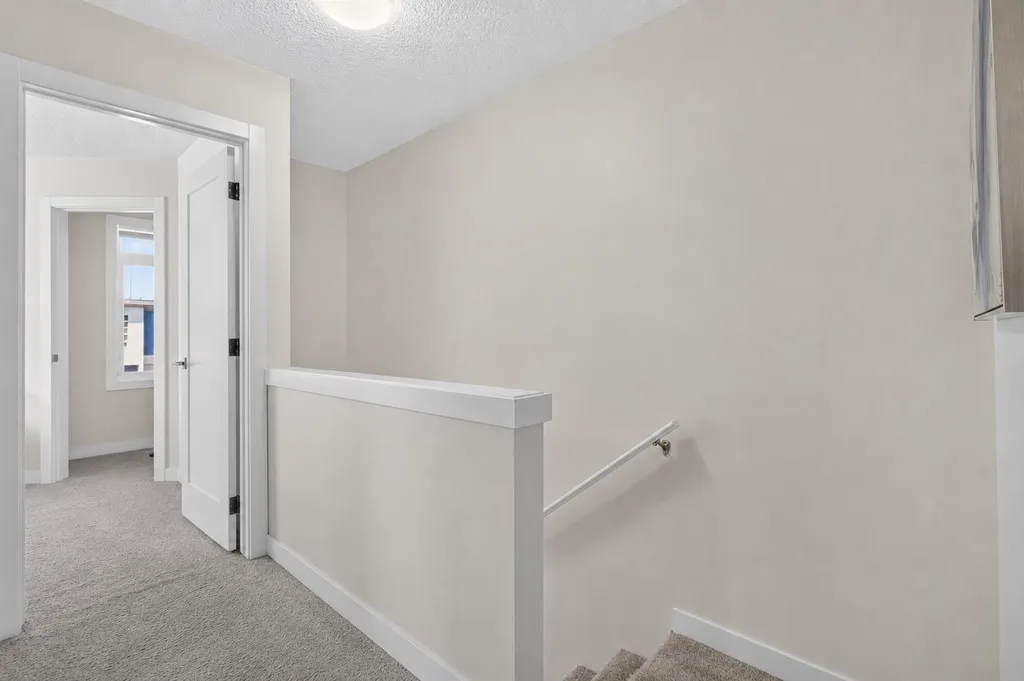 97 Sage Bluff Gate NW Calgary AB T3R 1T5