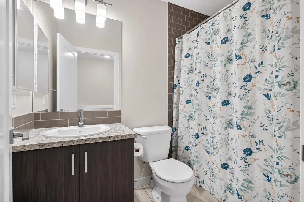 97 Sage Bluff Gate NW Calgary AB T3R 1T5
