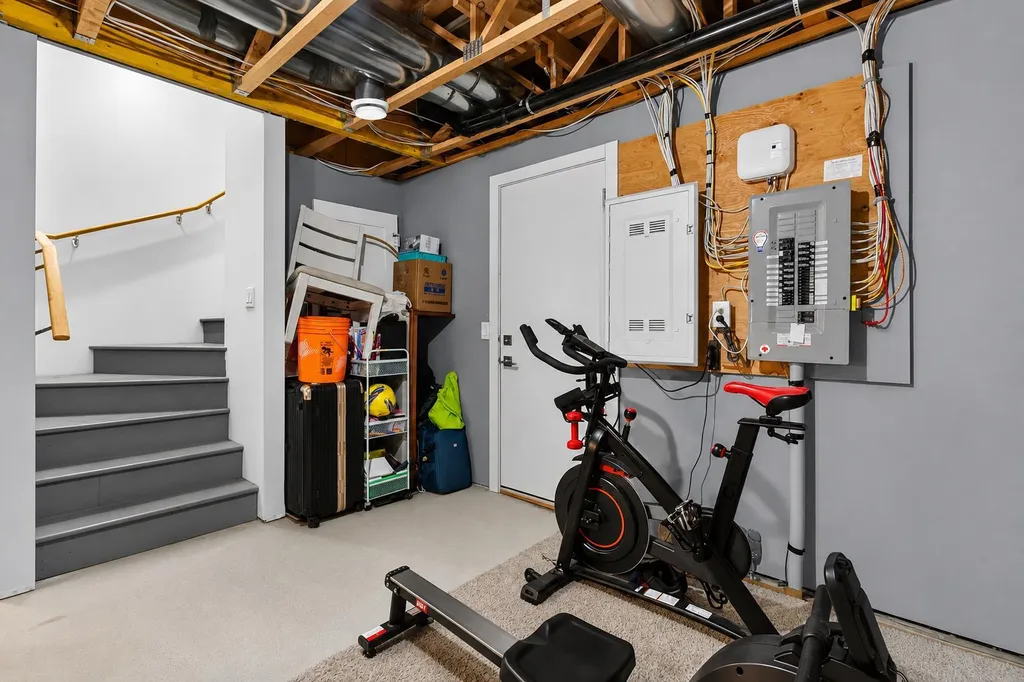 97 Sage Bluff Gate NW Calgary AB T3R 1T5