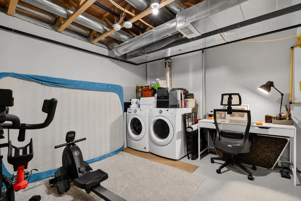 97 Sage Bluff Gate NW Calgary AB T3R 1T5