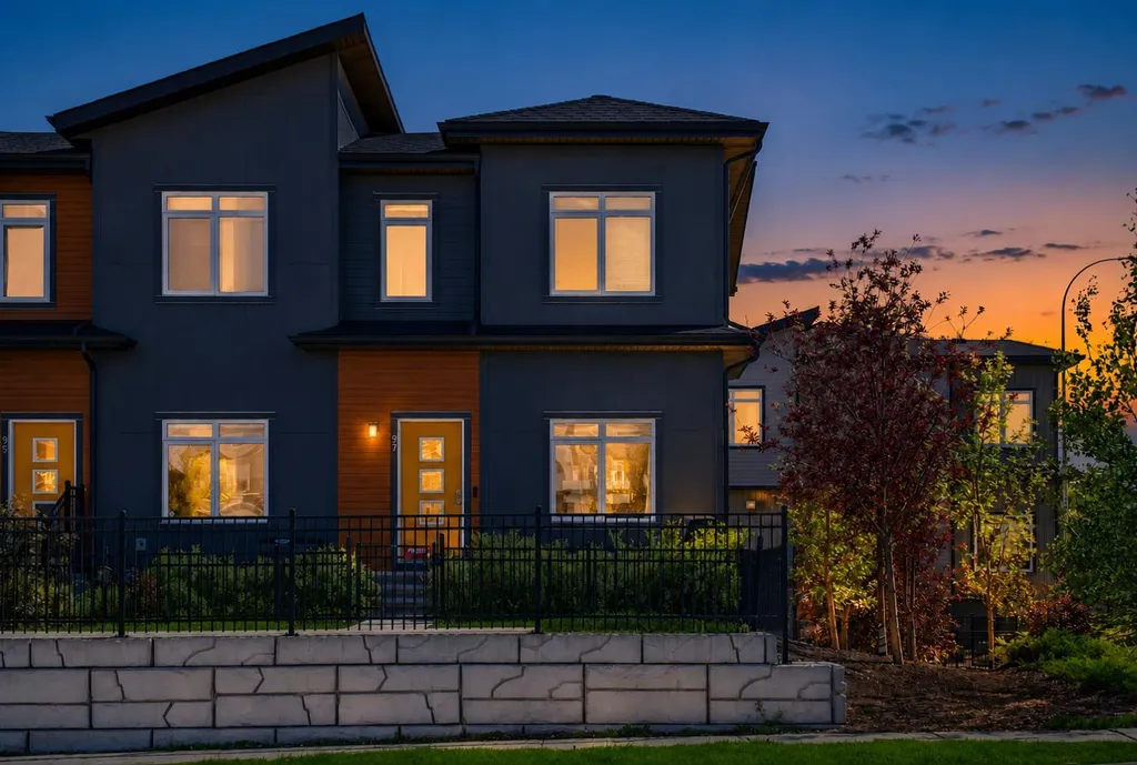 97 Sage Bluff Gate NW Calgary AB T3R 1T5