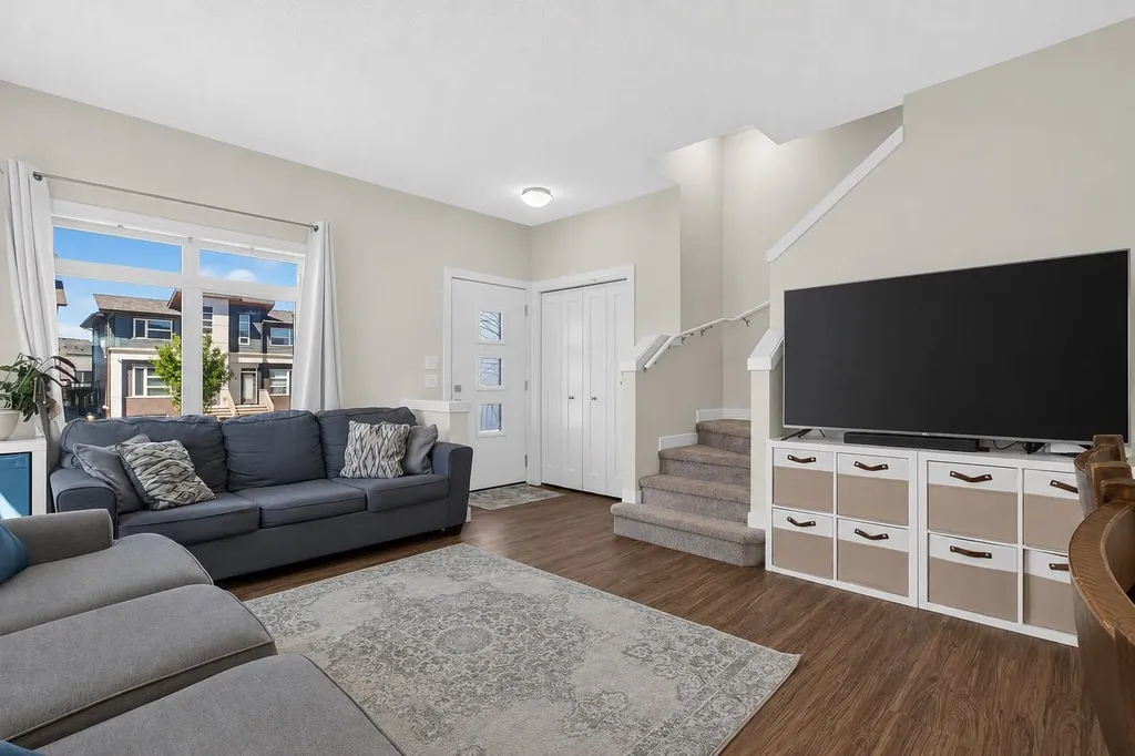 97 Sage Bluff Gate NW Calgary AB T3R 1T5