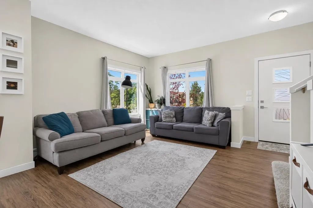 97 Sage Bluff Gate NW Calgary AB T3R 1T5