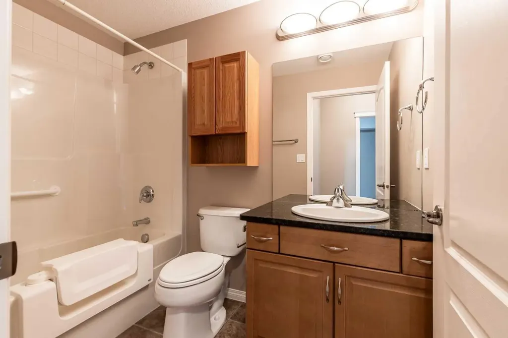2800 13 Avenue SE Medicine Hat AB T1A 3P9