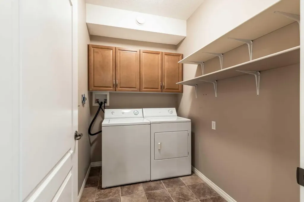 2800 13 Avenue SE Medicine Hat AB T1A 3P9