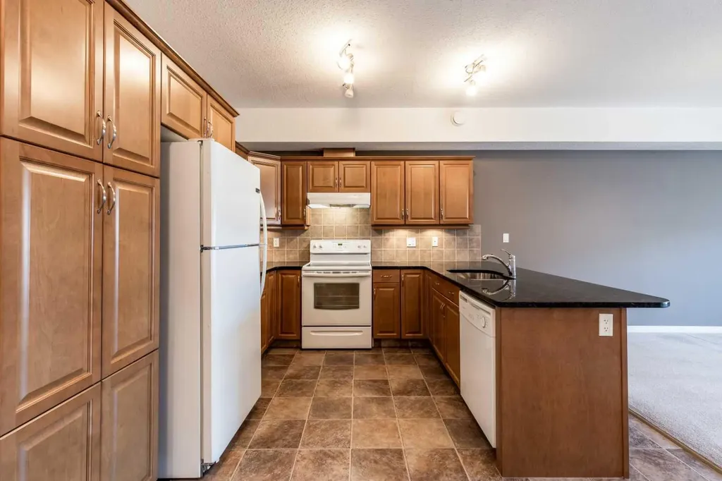 2800 13 Avenue SE Medicine Hat AB T1A 3P9