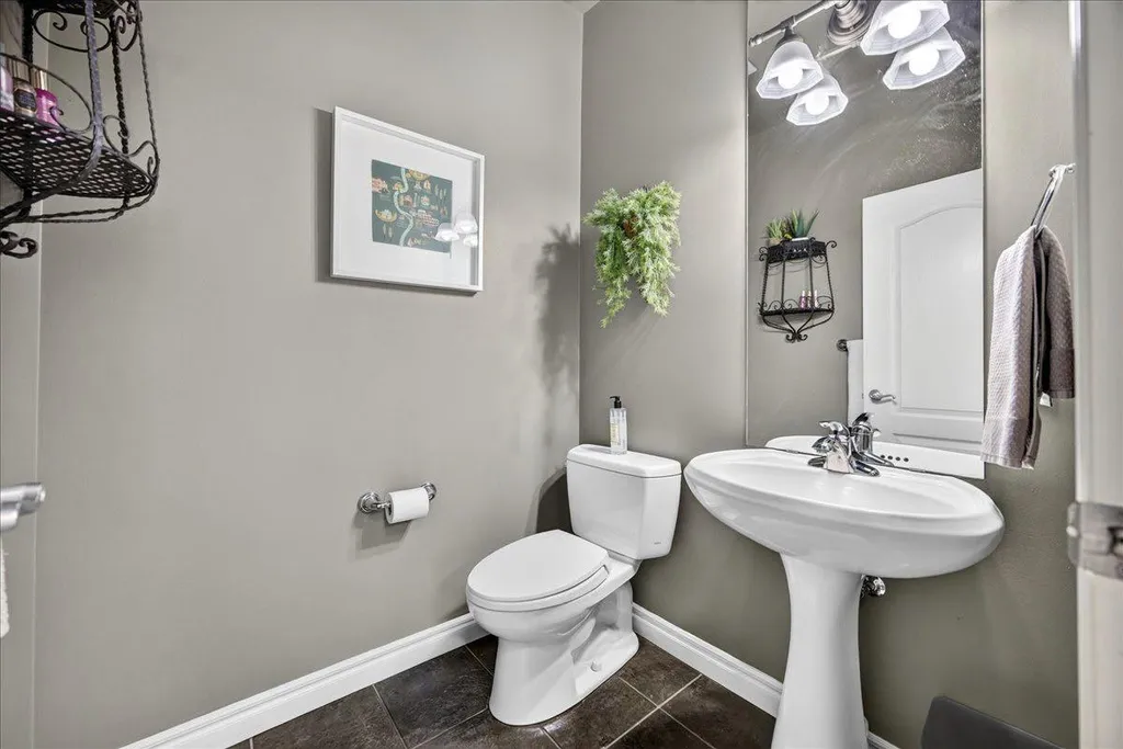 13 Covepark Bay NE Calgary AB T3K 6K8