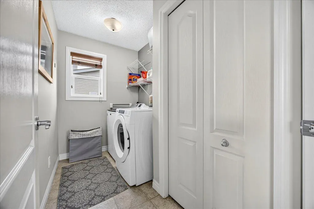 13 Covepark Bay NE Calgary AB T3K 6K8