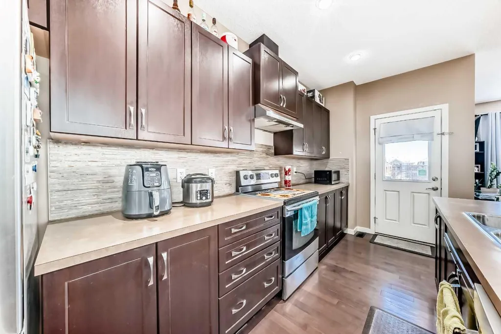 302 Auburn Crest Way SE Calgary AB T3M 1T2