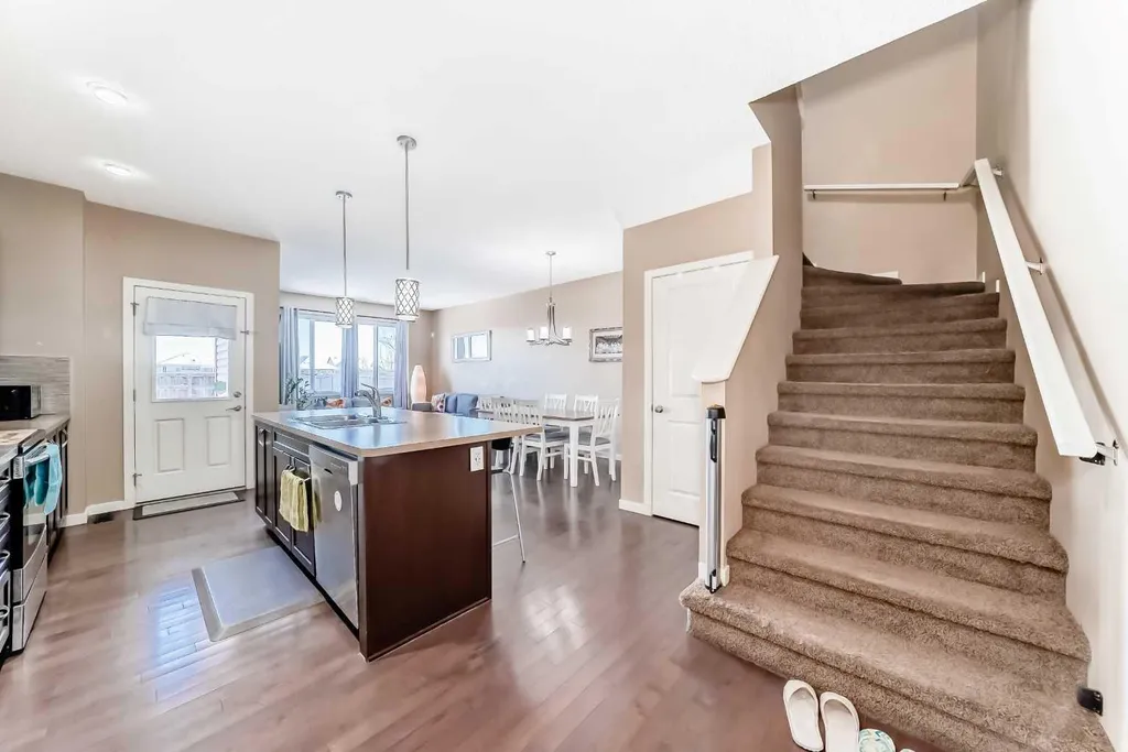 302 Auburn Crest Way SE Calgary AB T3M 1T2