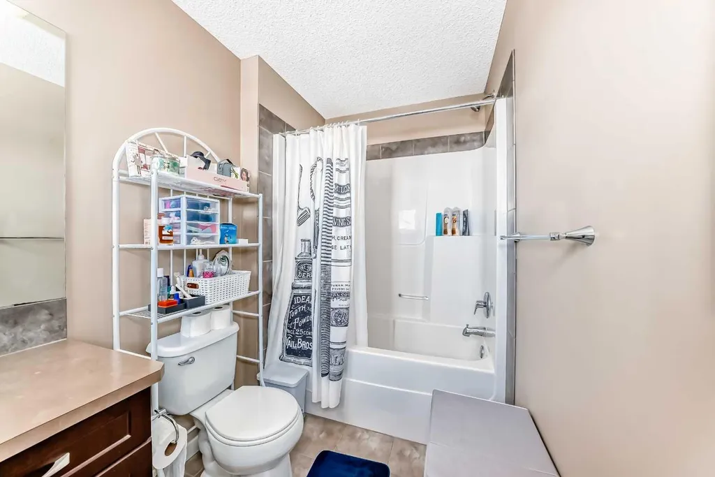 302 Auburn Crest Way SE Calgary AB T3M 1T2