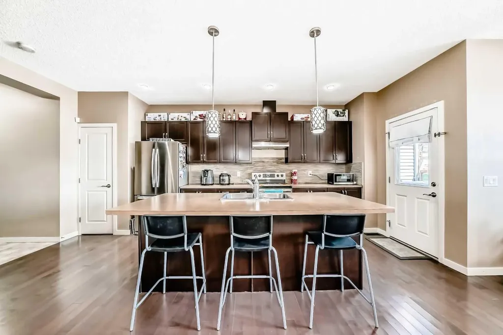 302 Auburn Crest Way SE Calgary AB T3M 1T2