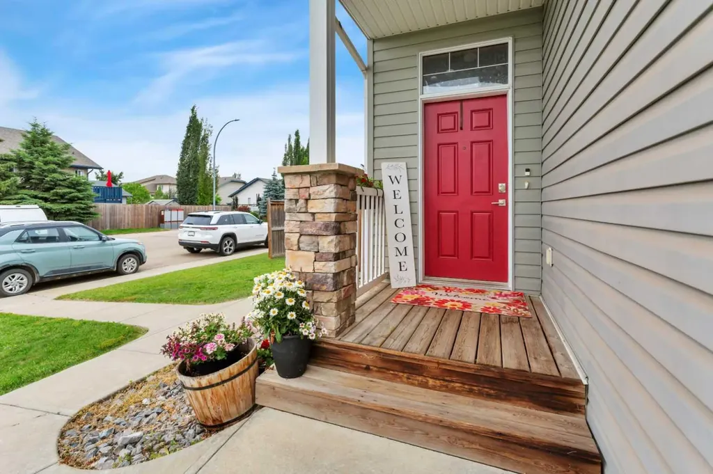 70 Garden Road Lacombe AB T4L2P1