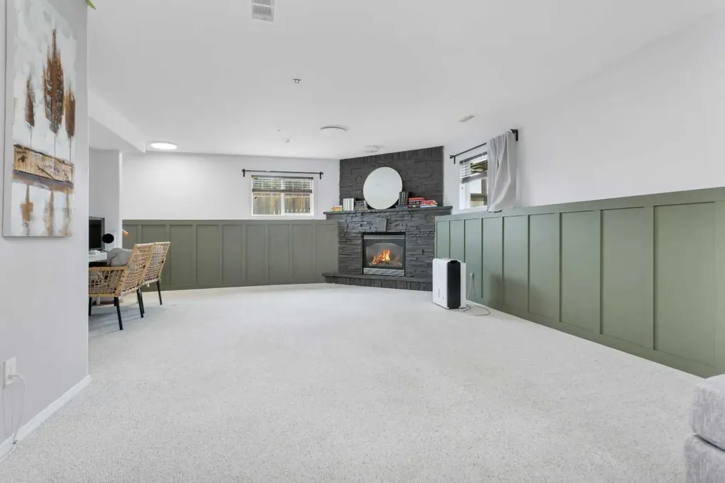 70 Garden Road Lacombe AB T4L2P1