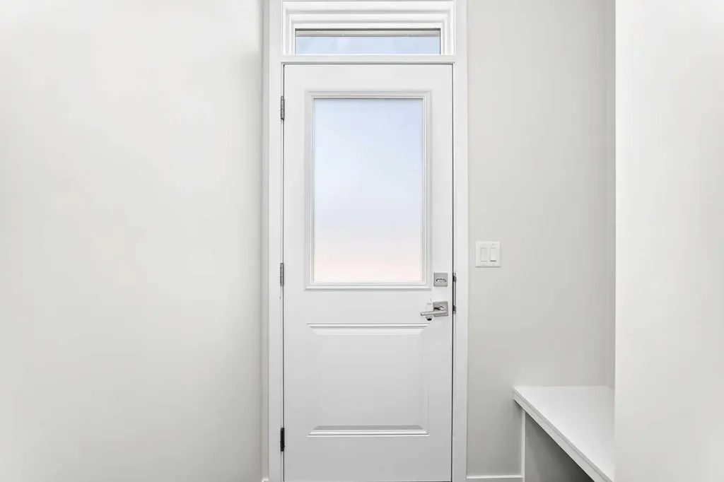 41 Corner Glen Row NE Calgary AB T3N 1B9