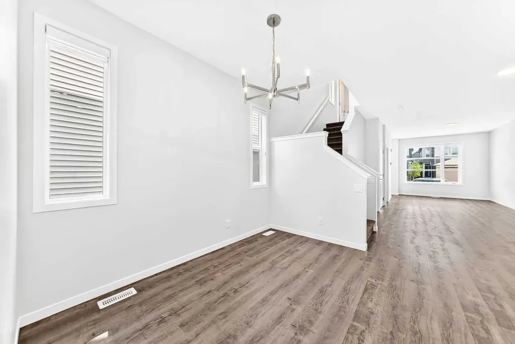 41 Corner Glen Row NE Calgary AB T3N 1B9