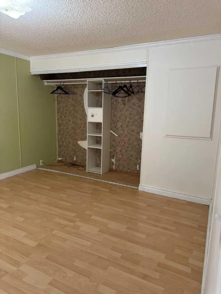9721 107 Street Hythe AB T0H 2C0