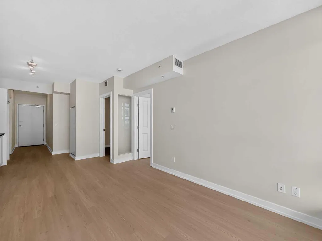 3830 Brentwood Road NW Calgary AB T2L 1K8