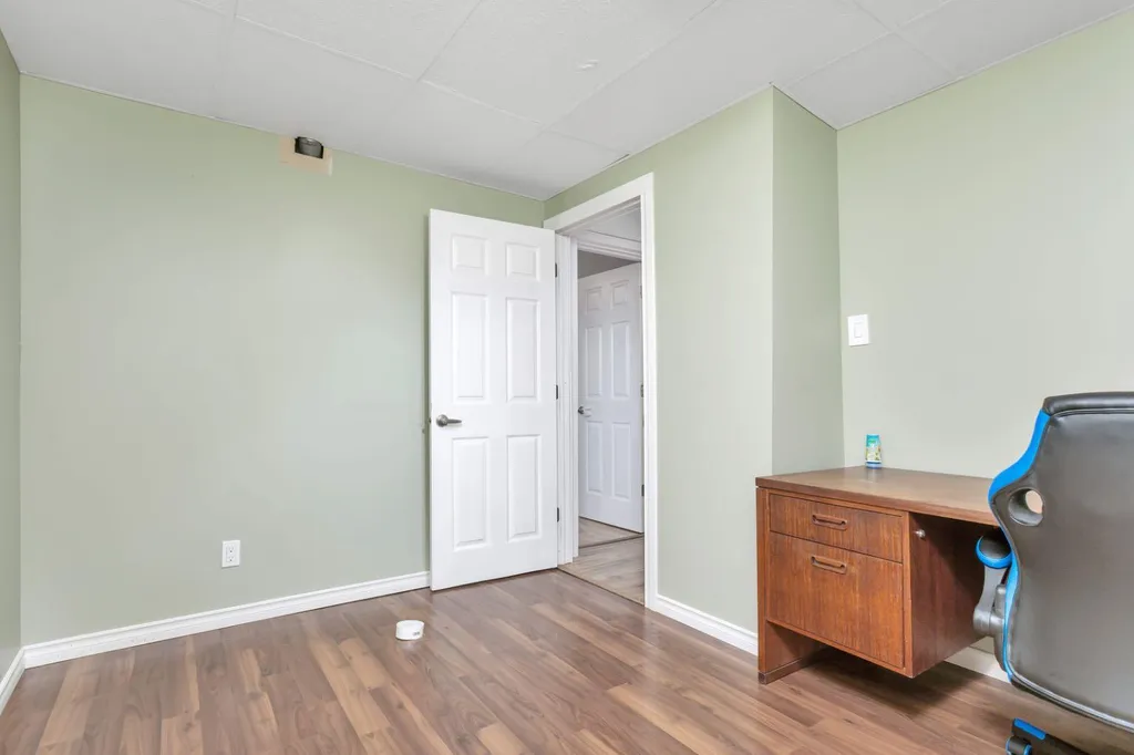 5215 52 Avenue Eckville AB T0M 0X0