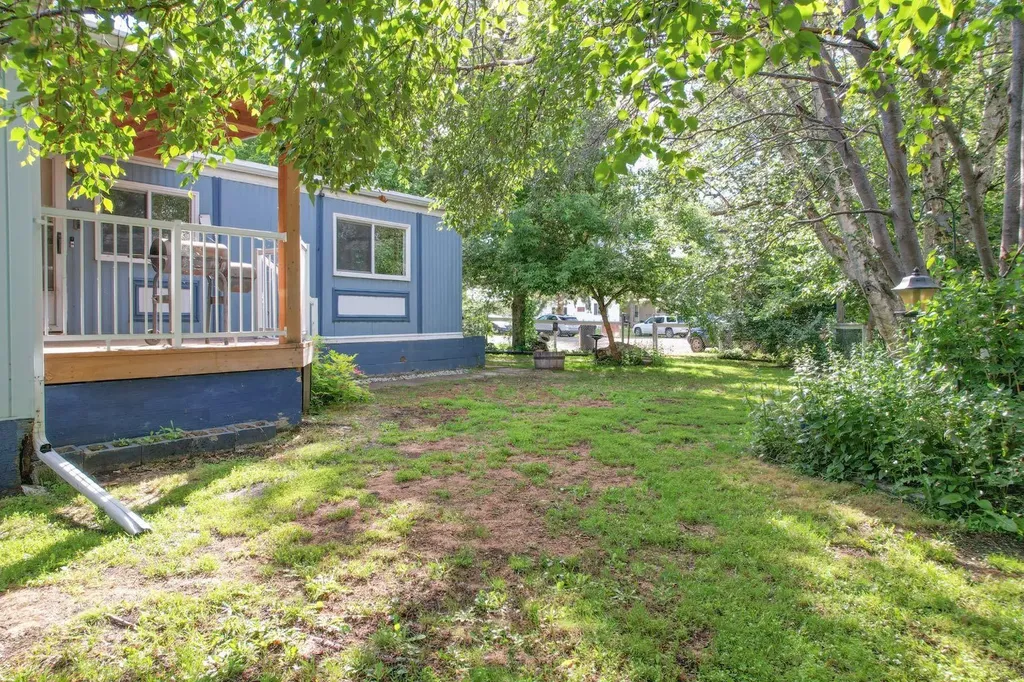 #8 48a Street Close Alix AB T0C 0B0