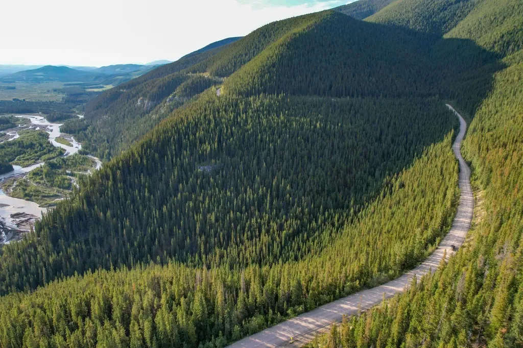 5 West Country Rural Clearwater County AB T4T 2A3