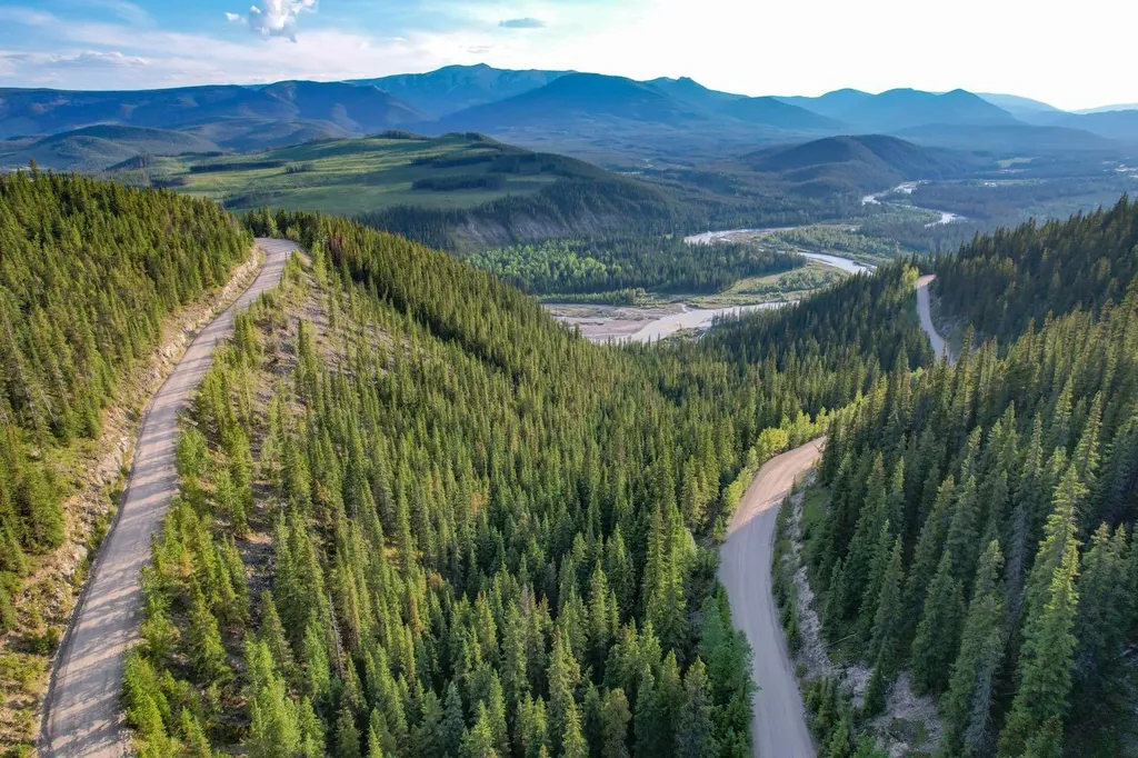 5 West Country Rural Clearwater County AB T4T 2A3