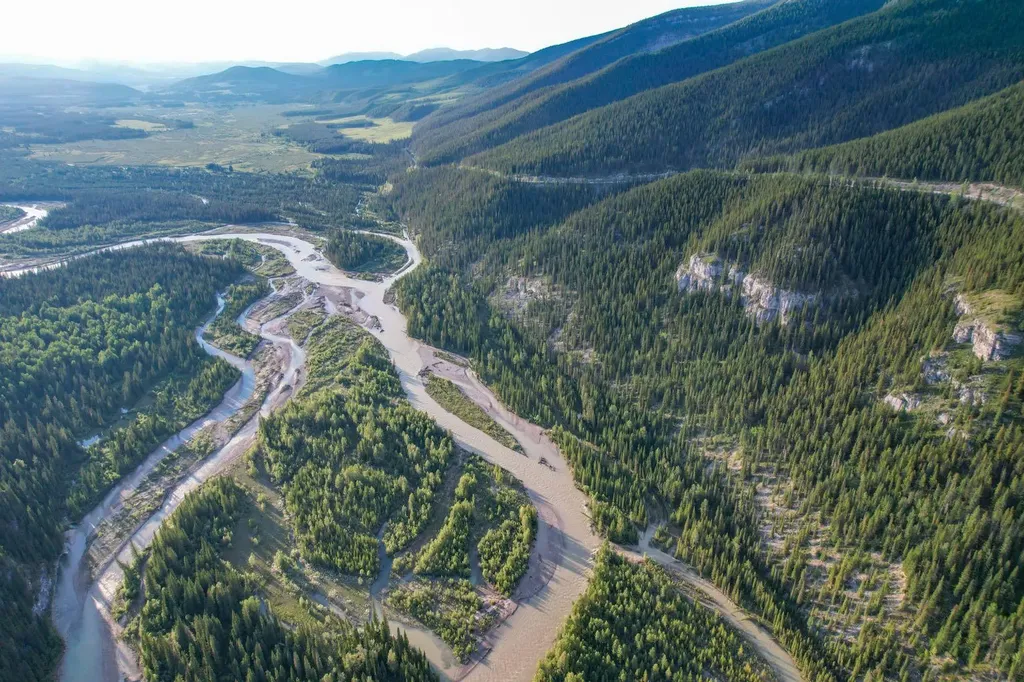 5 West Country Rural Clearwater County AB T4T 2A3