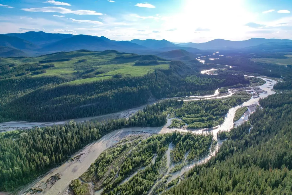 13 West Country Rural Clearwater County AB T4T 2A3