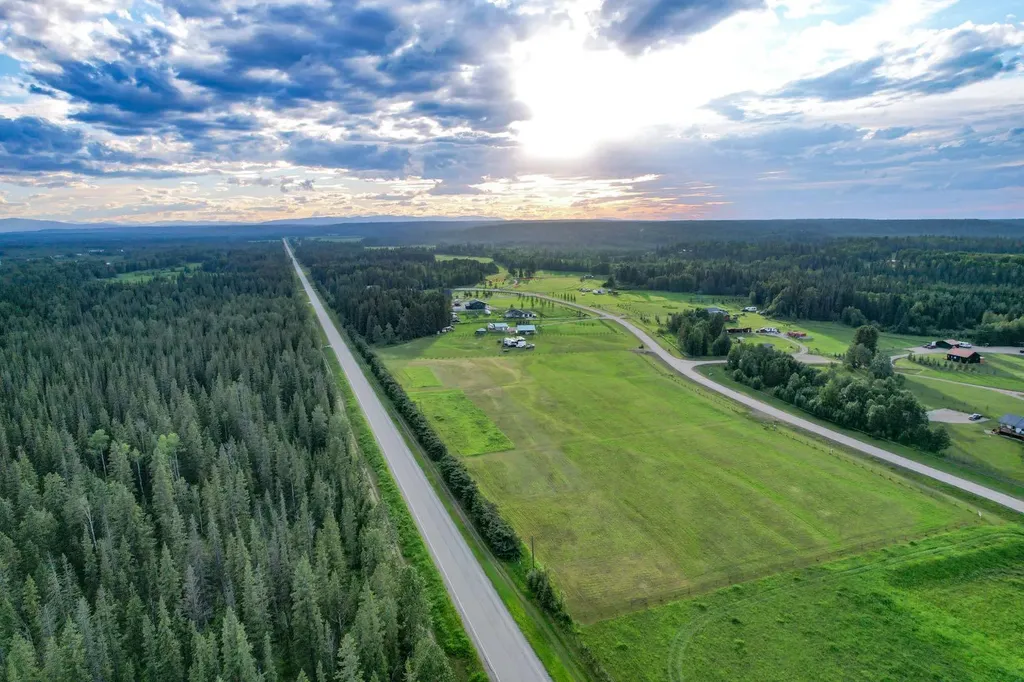 13 West Country Rural Clearwater County AB T4T 2A3