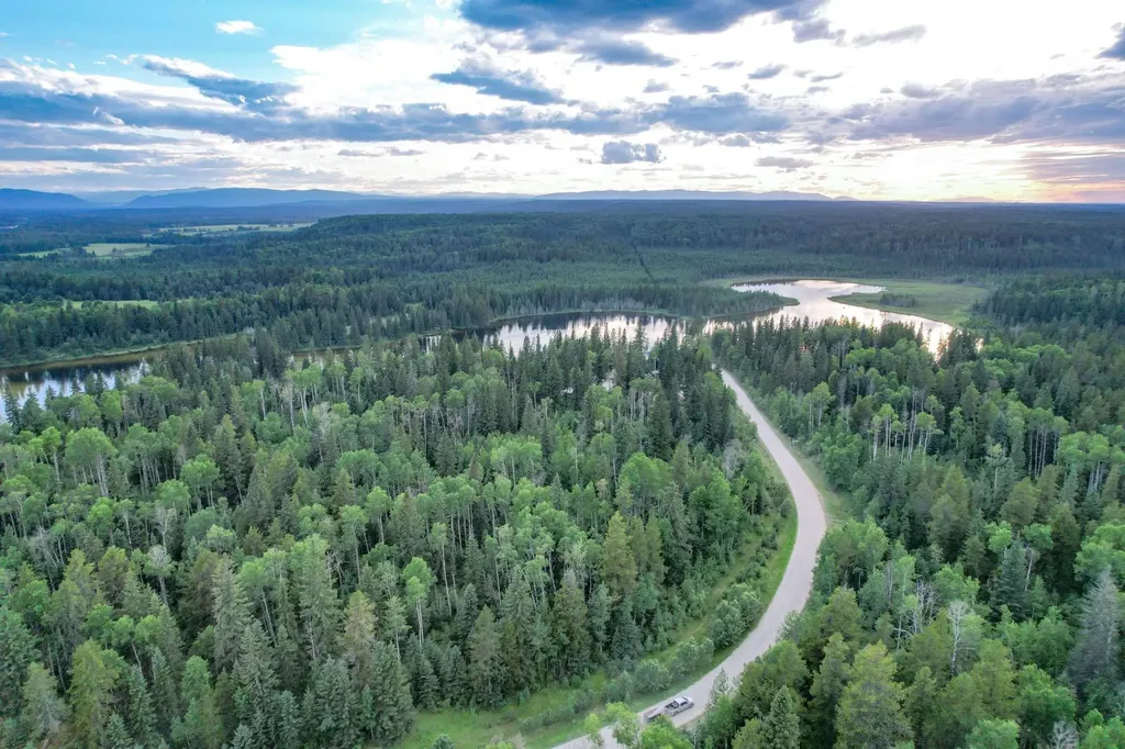 13 West Country Rural Clearwater County AB T4T 2A3