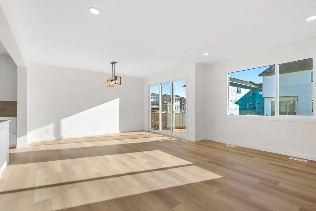 53 Versant Point SW Calgary AB T2Y0X1