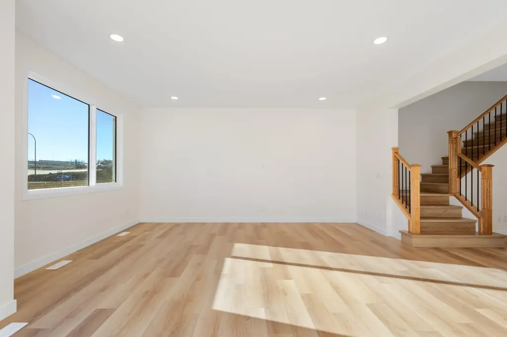 53 Versant Point SW Calgary AB T2Y0X1