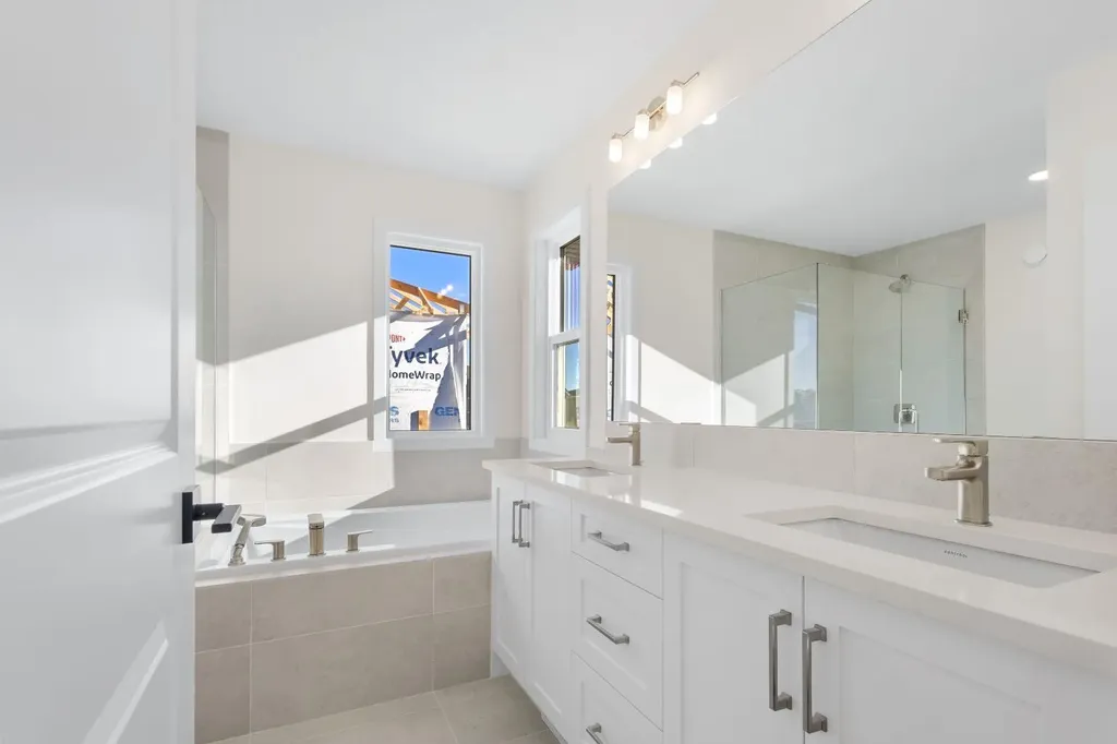 53 Versant Point SW Calgary AB T2Y0X1