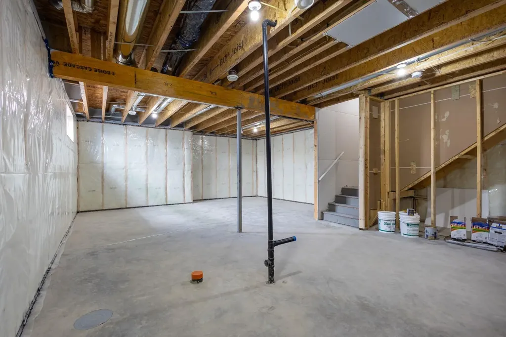 53 Versant Point SW Calgary AB T2Y0X1