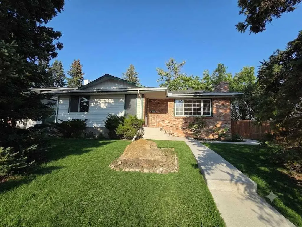 5936 Dalmead Crescent NW Calgary AB T3A1E6