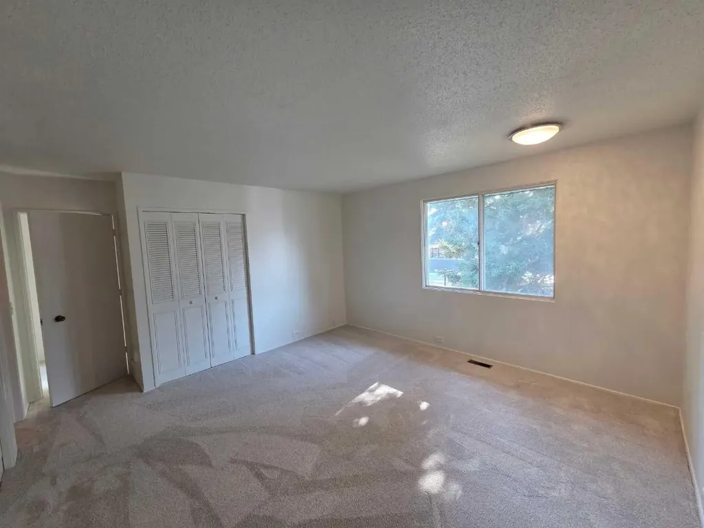 5936 Dalmead Crescent NW Calgary AB T3A1E6