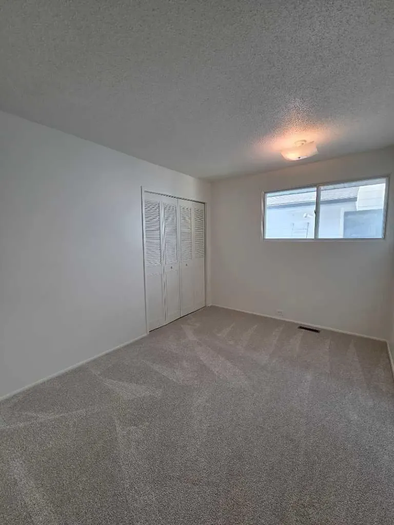 5936 Dalmead Crescent NW Calgary AB T3A1E6