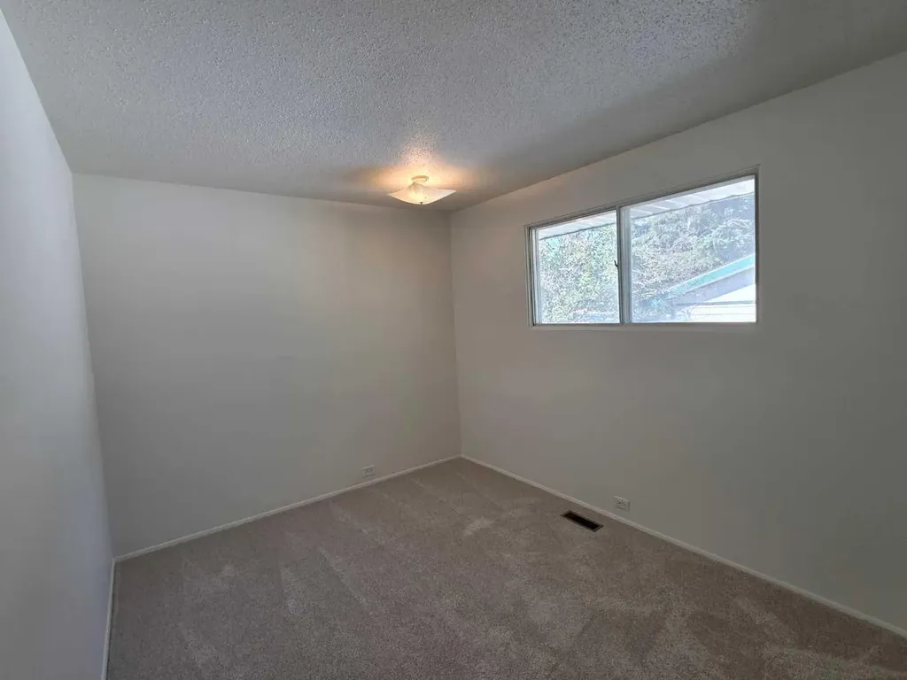 5936 Dalmead Crescent NW Calgary AB T3A1E6