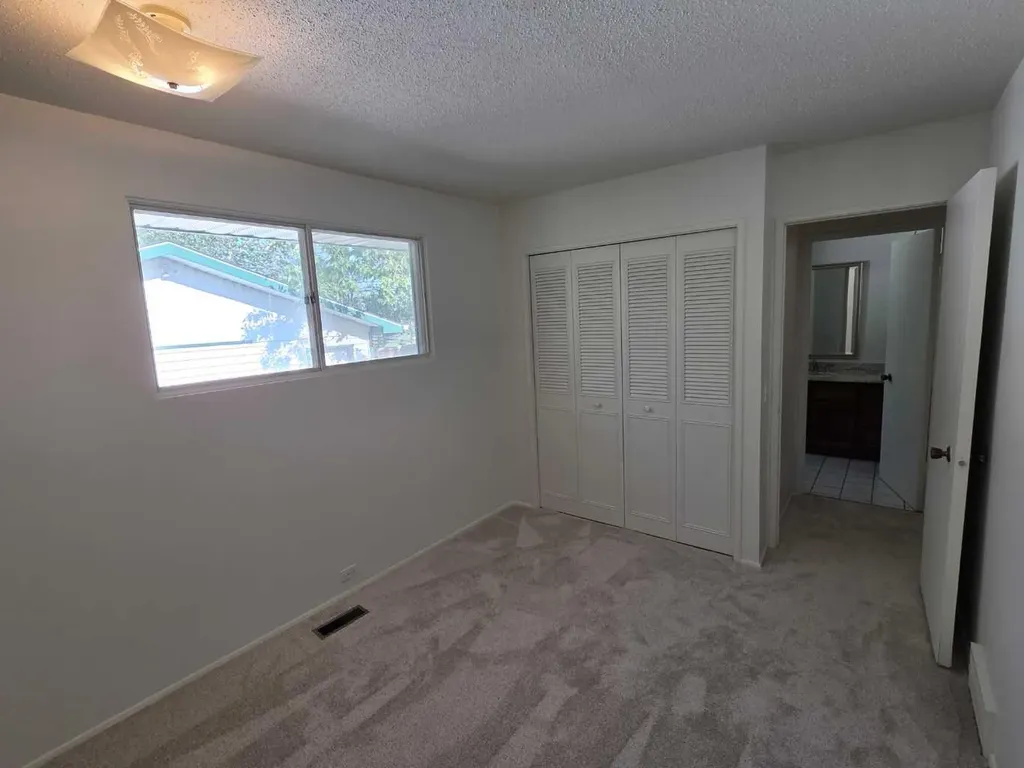 5936 Dalmead Crescent NW Calgary AB T3A1E6