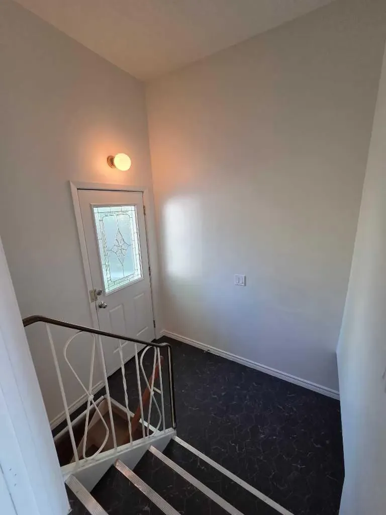 5936 Dalmead Crescent NW Calgary AB T3A1E6