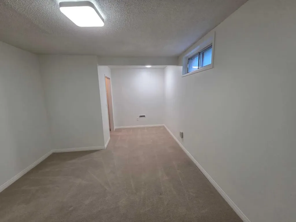 5936 Dalmead Crescent NW Calgary AB T3A1E6