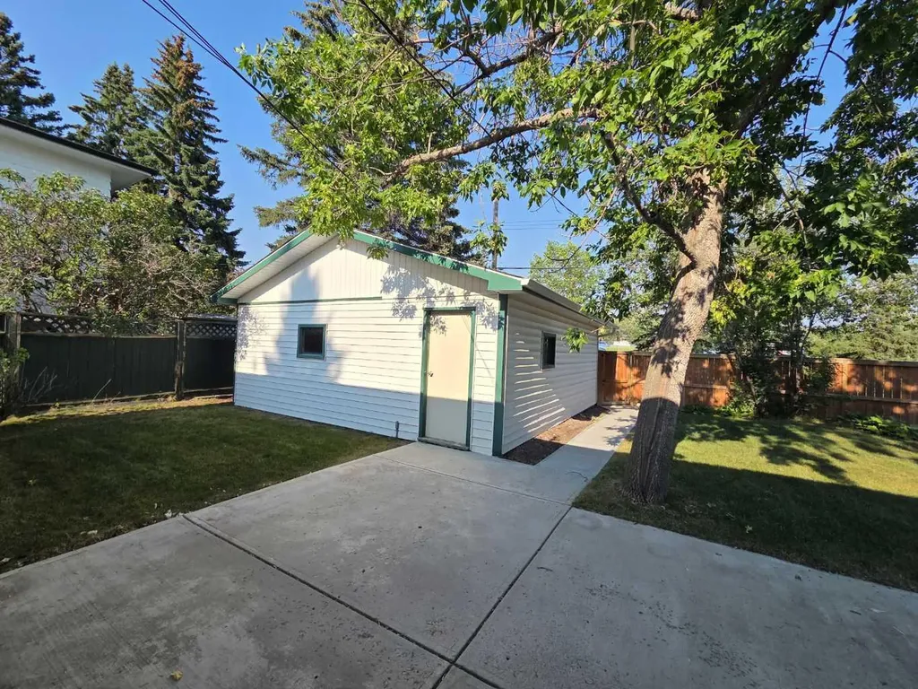 5936 Dalmead Crescent NW Calgary AB T3A1E6