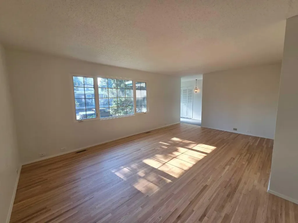 5936 Dalmead Crescent NW Calgary AB T3A1E6