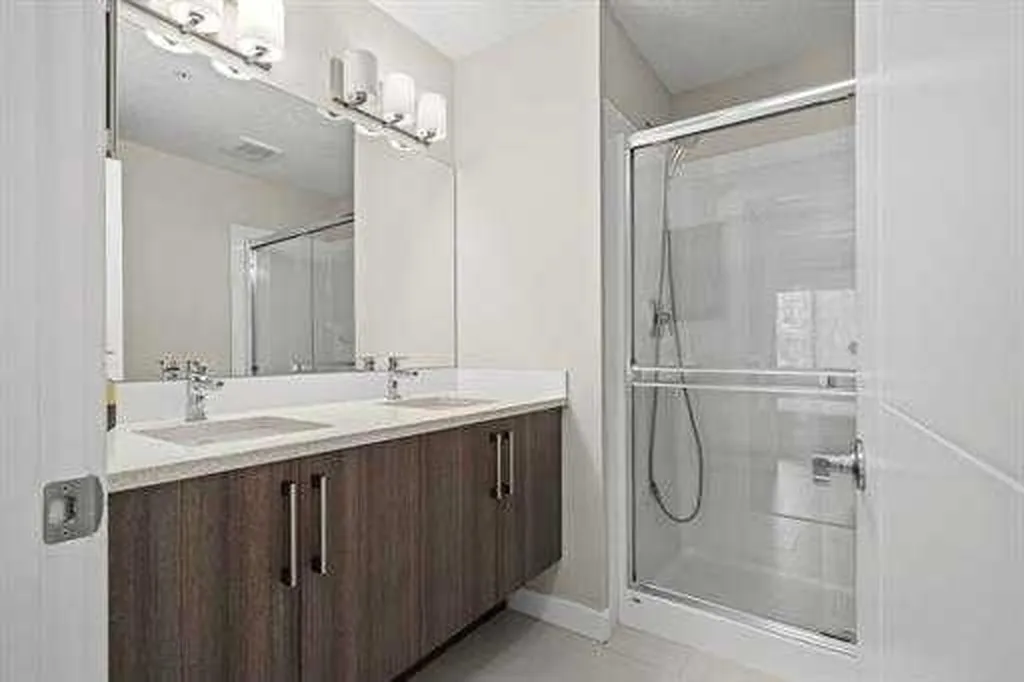 24 Sage Hill Terrace NW Calgary AB T3R 0W9