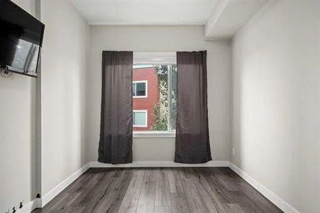 24 Sage Hill Terrace NW Calgary AB T3R 0W9