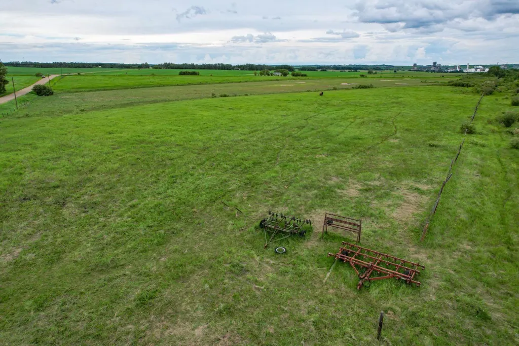 Range Road 261 Rural Lacombe County AB T0M 0J0