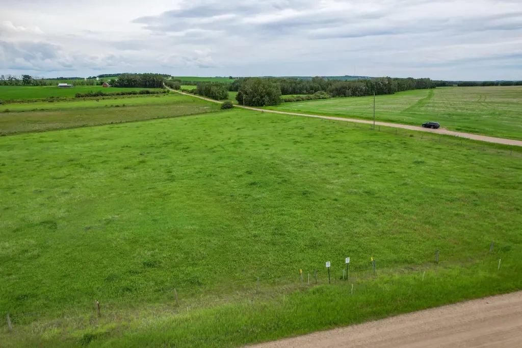 Range Road 261 Rural Lacombe County AB T0M 0J0