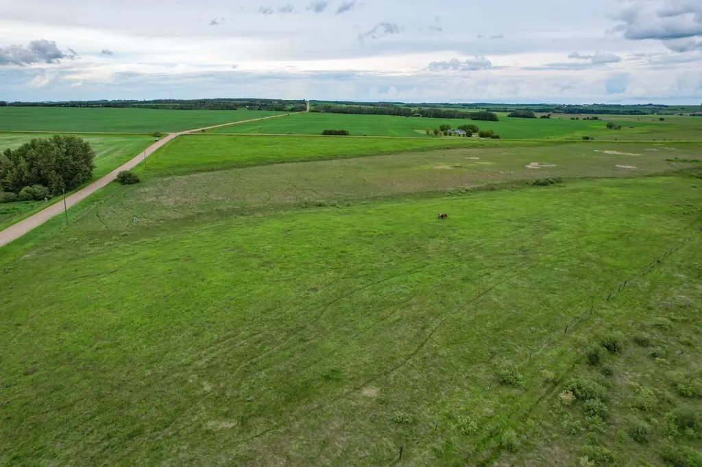 Range Road 261 Rural Lacombe County AB T0M 0J0