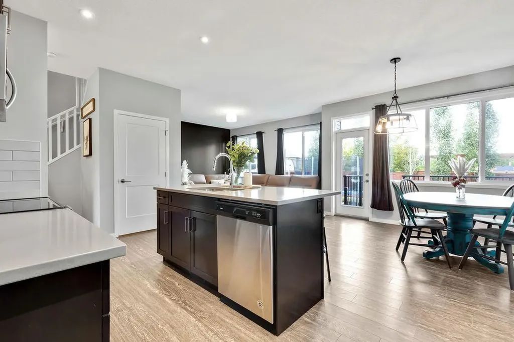 1714 Montgomery Gate SE High River AB T1V0H6
