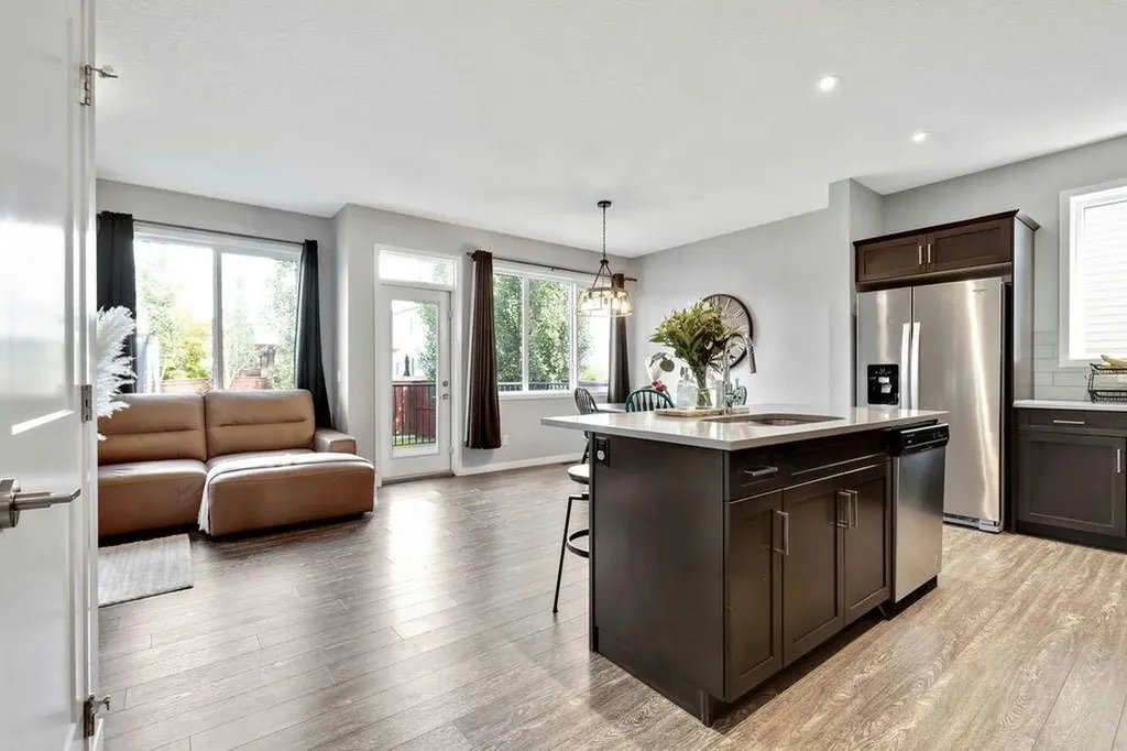1714 Montgomery Gate SE High River AB T1V0H6